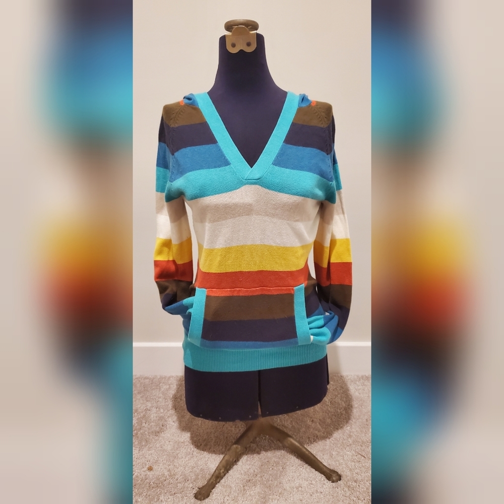 Roxy long sleeve hoodie sweater small